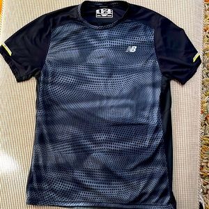Men's New Balance technical running tee; size M. Super lightweight.